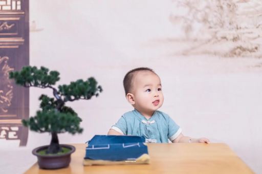 广饶满月宝宝放屁臭 广饶满月宝宝放屁臭